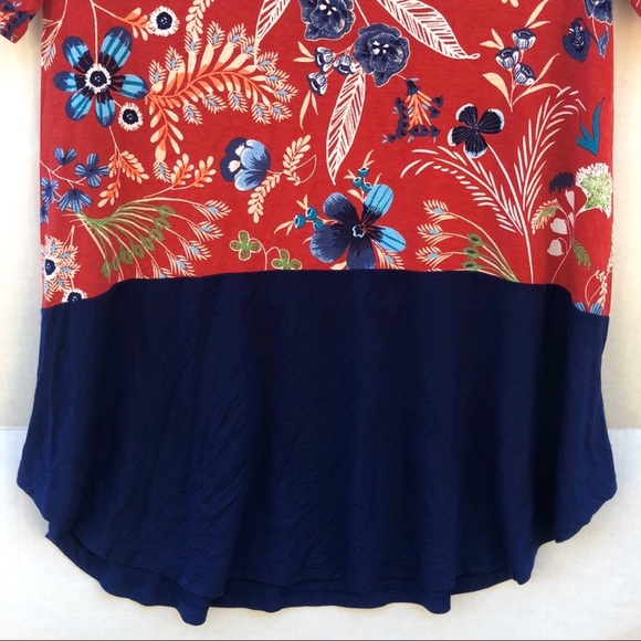 Freeloader Womens size small relaxed fit Floral Short Sleeve Red blue casual tee - Picture 4 of 7